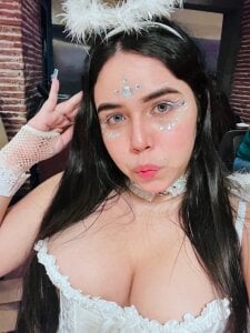 melaniecooperrlittle angel 😏🤭 Bild 3