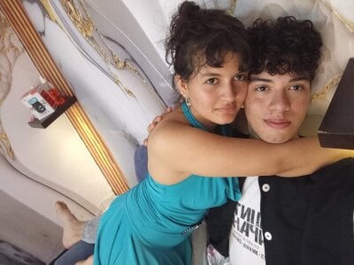 MiaBella_and_Max Public Foto