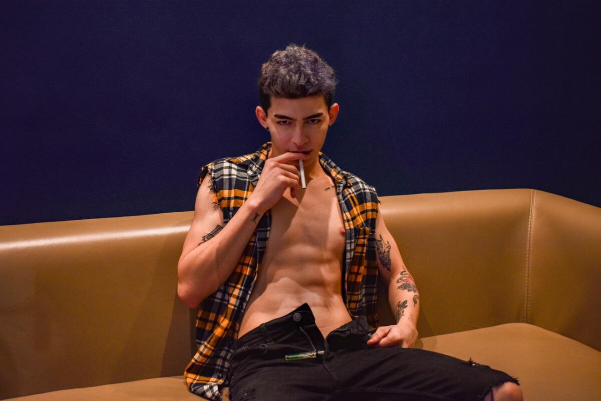 Logan_Woods Trending Pic 5063