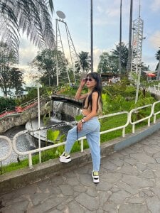 my day off de SaraaNova  2 Imagens