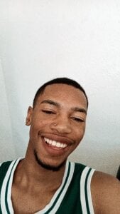 Higger_dick Captivating smile Pic 2