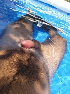 Unfaithful9 Public Foto 2