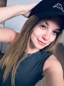 AbbieBovian It’s me🤗 Pic 2