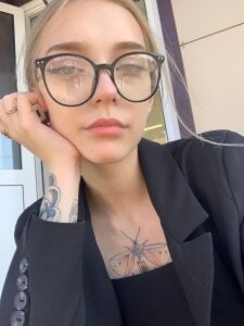 EvaPeace Let's get acquainted! 👋 Pic