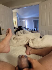 bigdickandfeet69 Public Pic 9