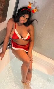 imtiffany_w WOULD YOU TAKE A SHOWER WITH ME Photo