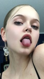 AariaaaDox Public Pic