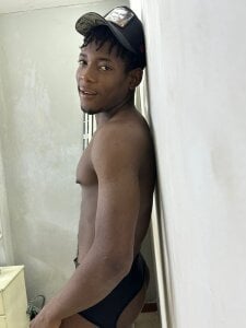 HOT 🍆🍑 de DavidBlackxl  2 Imagens