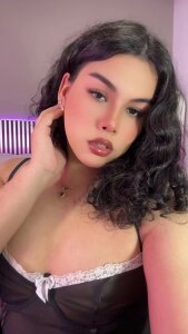 Alisson_Pinkey Public  4টি ছবি