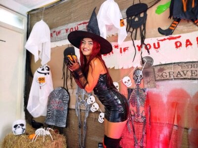 CristalLoren 🍭I want candy or gifts 😈 Pic 4