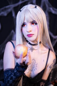 melany_blair 💋 Misaa plays… dirty. Pic 4