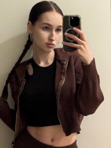 sexteasy Public Pic 3