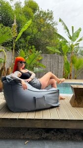 ScarletVixenLiveのPublicの 8枚の写真