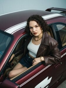 OnitaSkare Classy but Naughty Pic