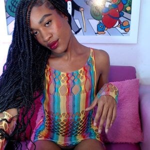 dirtydolltsx I love wearing braids, love being of Afro-Colombian descent and carrying those African-Spanish roots XXX Photo 2