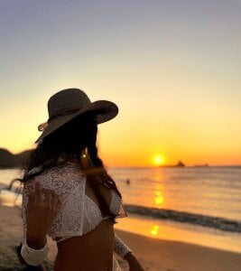 My vacation ☀️💗 od ChloeeMasonn  3 snímek