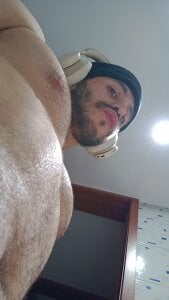 My chest is super pumped after training de Mercury_muscle  2 photos