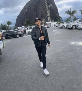 yo de dominic_fitt1  3 Imagens