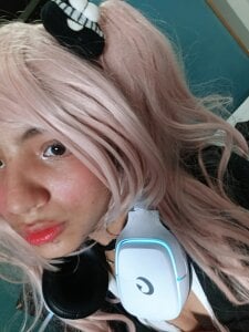 JUNKO ENOSHIMA COSPLAY🩷 od Lovelyamyy  7 snímek