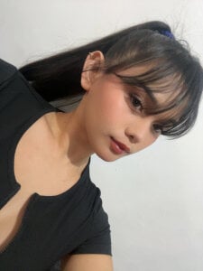 Magnificent_EllaTS Public Pic 2