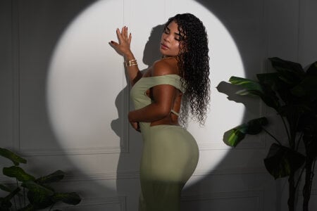 NahiaraReina 👄👑🍑 Pic 2