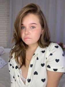 Anna_Nicol Favorite pajamas Pic 3