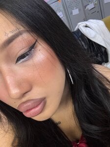 EIeniVanwart Public Pic 4