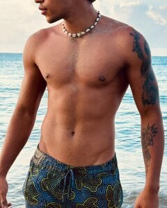 Ryan_and_Aria just relax Pic 4