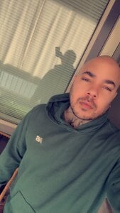 obedientboy9Public Bild