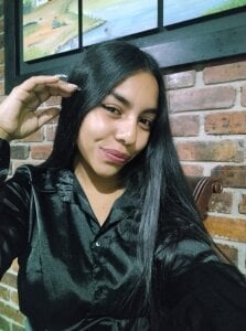 HotBella-- Public Pic 5