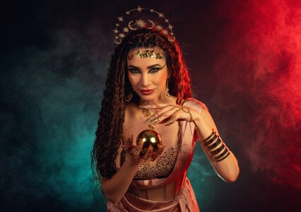 AngelaDevins Sorceress Circe Pic 6