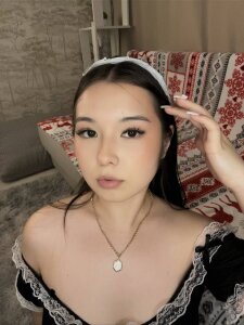 AlberthaEscue mini princess Pic 2