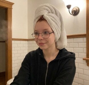 PinkAn8el Public Pic 2