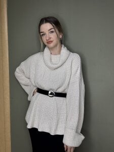 DanilleMcrae Public Pic 3