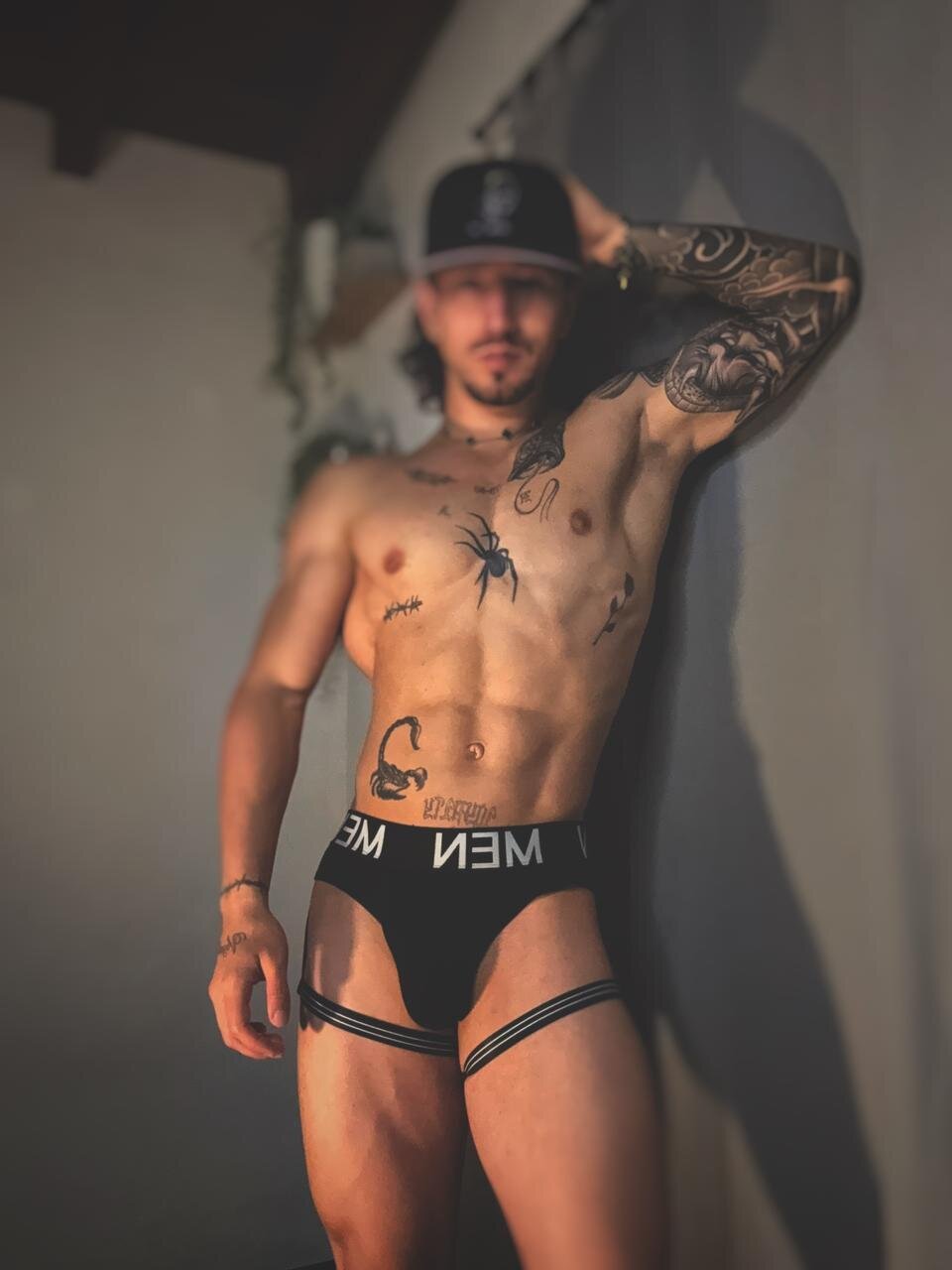 Valentino_Xander Trendaava kuva 4298