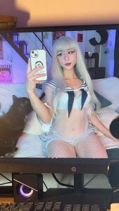 MonxxsLove Public Pic 2