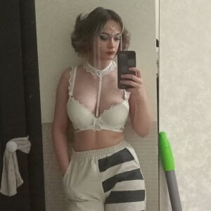 CloverGroomes Lola Pic