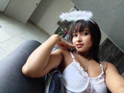 DakotaTylerr A good girl looking to behave badly 😲😈 Fotka 4