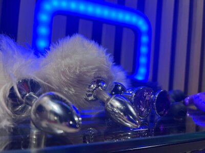 MiluandMIke My favorite toys Pic 2