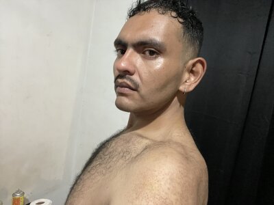 areyesp40 Meee Pic 6