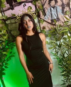 Quiinn_bx Not everyone can look at me… but those who do, are petrified with desire 🔥✨ Pic 3