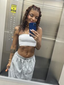 carameloo_95 interesting photos Pic 4