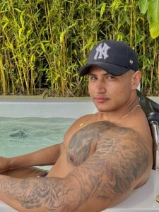 c_a_l_i_c_h_e Public Pic 2