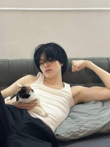 JohnGaliano Public зображення 4