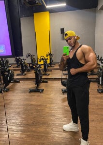 hotthreparty Public Pic 2