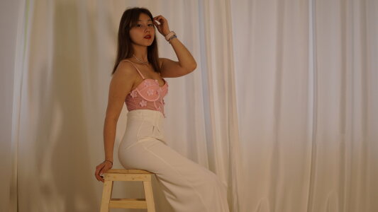 CwenBollding Dressed But Not Shy Pic 5