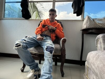 dikey_62 sexy boy Pic 2