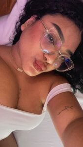 AryRose_ lips that provoke... Pic 2