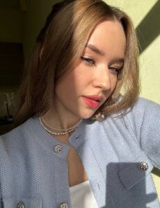 KristleKirst Public Pic 4