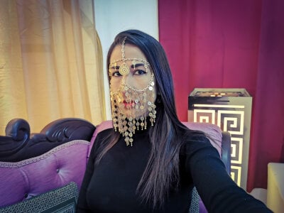 Zahra_Elena Public Pic 5
